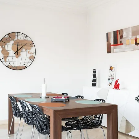 Apartment Bright And Spacious Family Nest In Perpignan