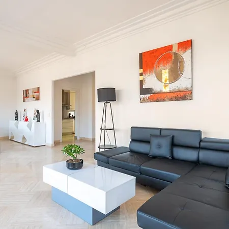Bright And Spacious Family Nest In Апартаменты Перпиньан