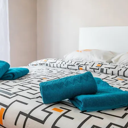 Apartamento Bright And Spacious Family Nest In